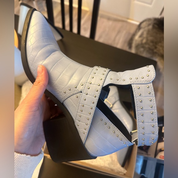Size 9 Steve Madden Andy blue croc style - Picture 6 of 8